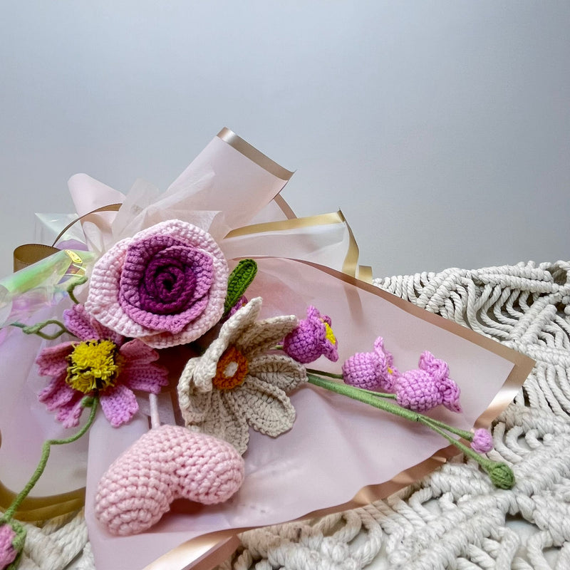 Charming Crochet Flower Bouquet with Heart Accent II